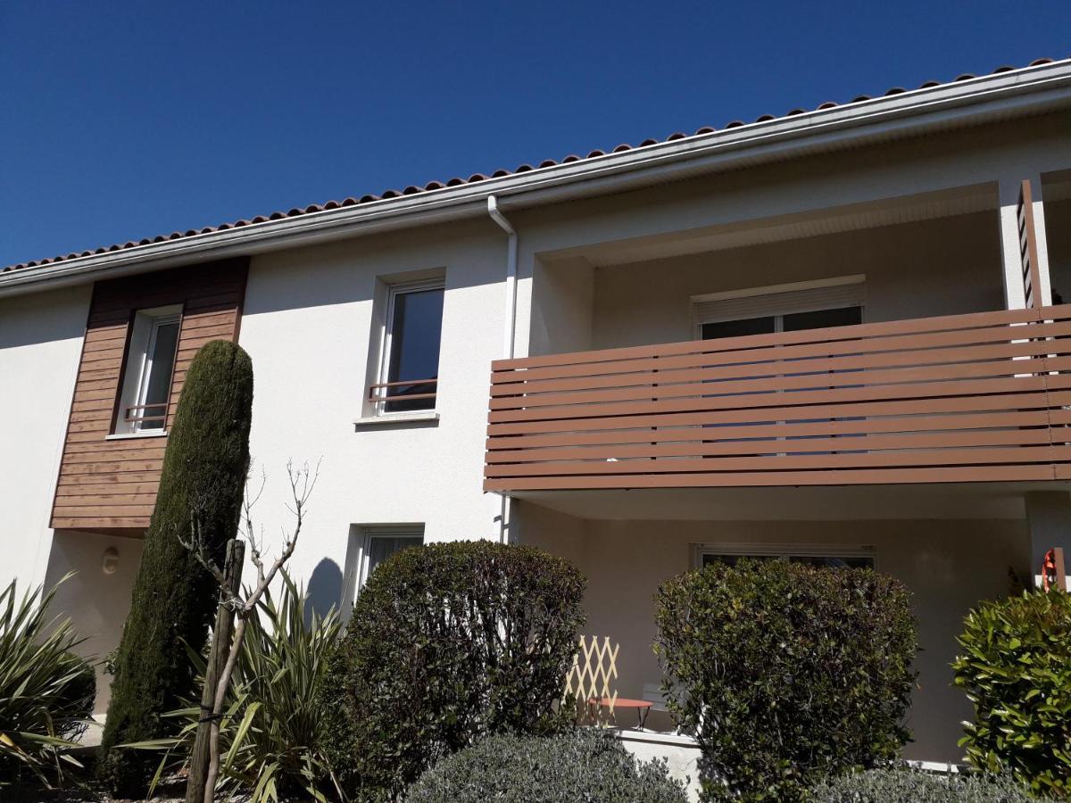 Bel Appartement En Residence Avec Parking Prive Arvert Exterior photo