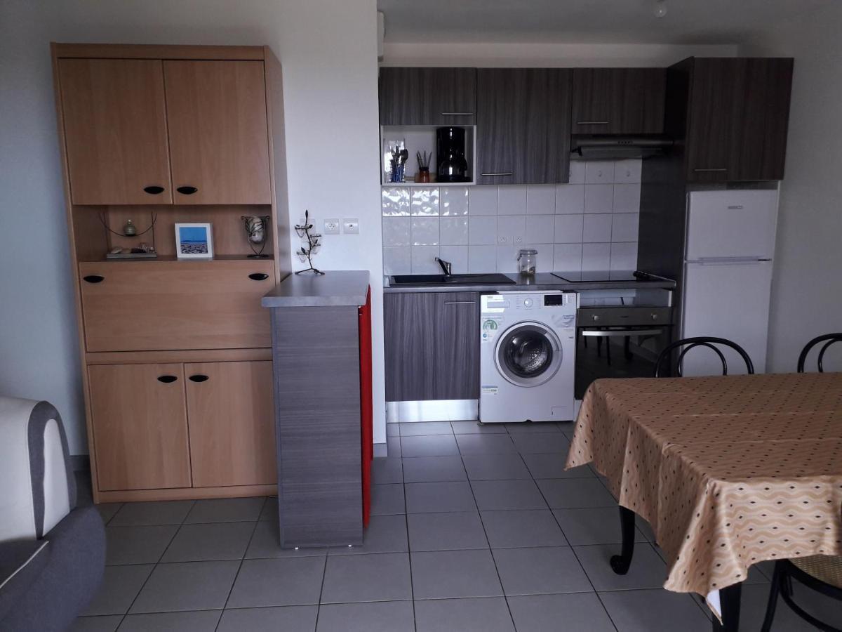 Bel Appartement En Residence Avec Parking Prive Arvert Exterior photo