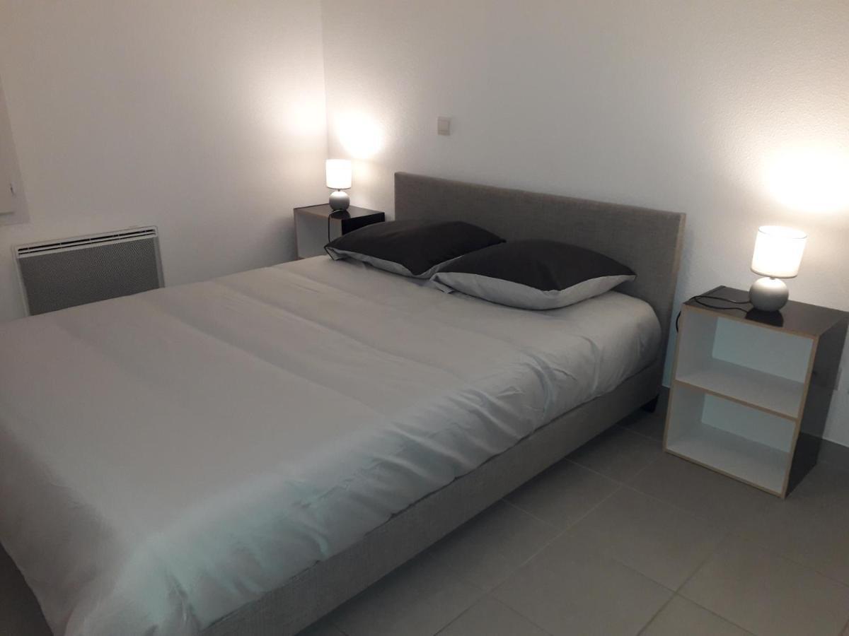 Bel Appartement En Residence Avec Parking Prive Arvert Exterior photo